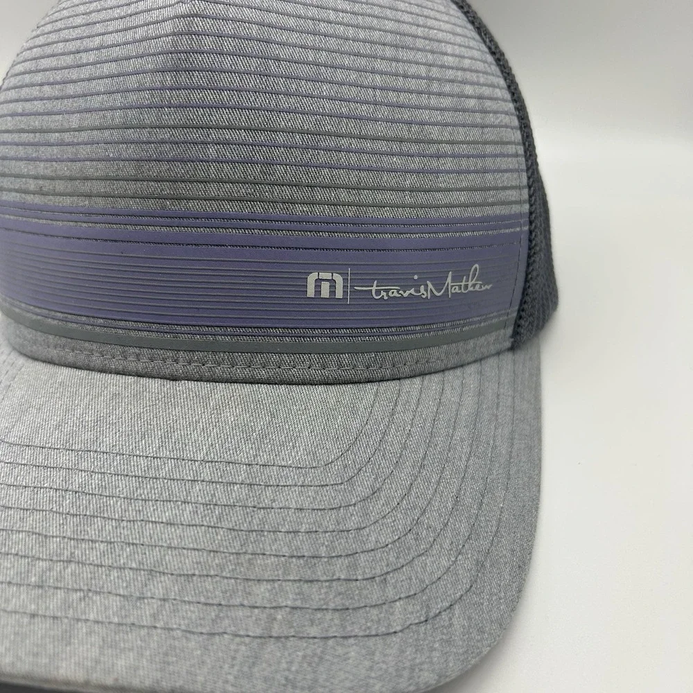 Travis Matthew Charcoal Grey Small Medium S/M Flex Fit Hat Cap Golf